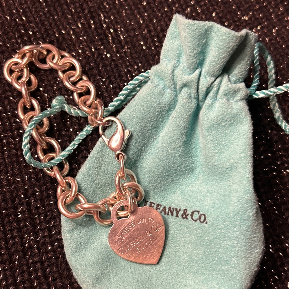 Tiffany & Co silver chain heart charm bracelet